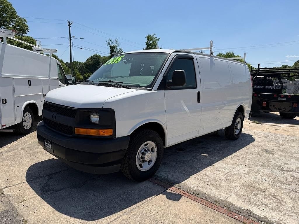 2017 CHEVROLET Express