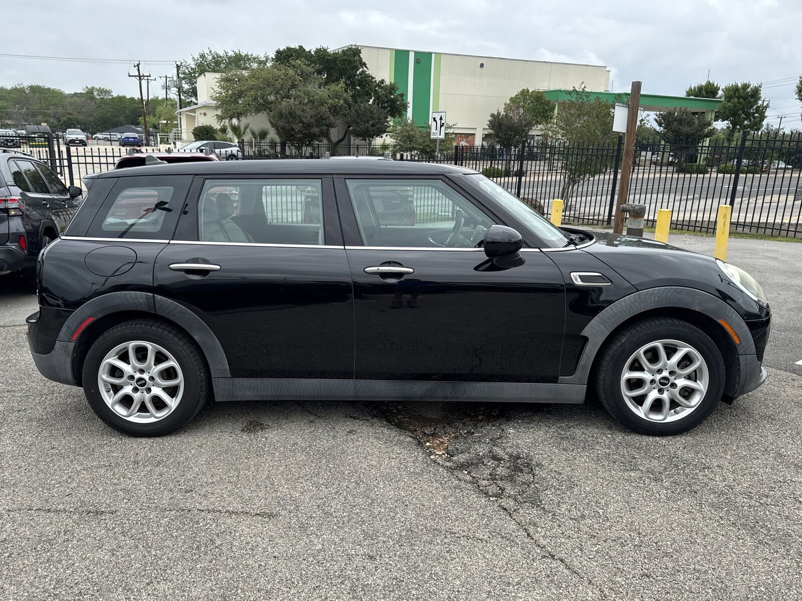2017 MINI Clubman