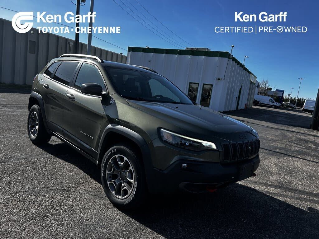 2021 JEEP Cherokee