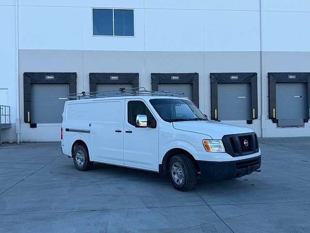 2015 NISSAN NV