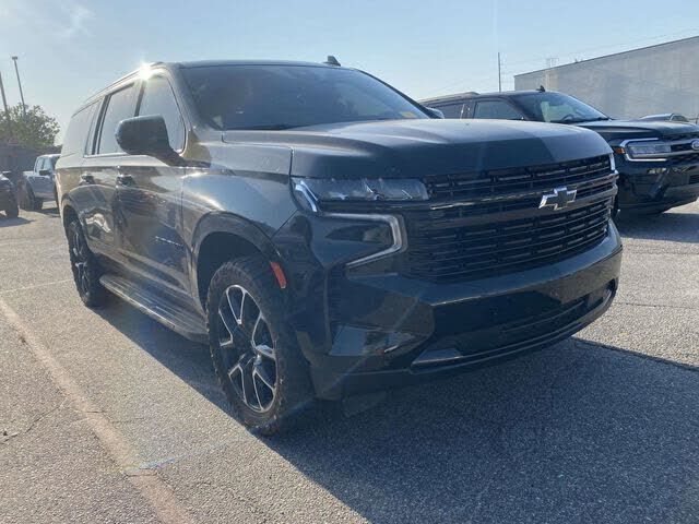 2023 CHEVROLET Suburban