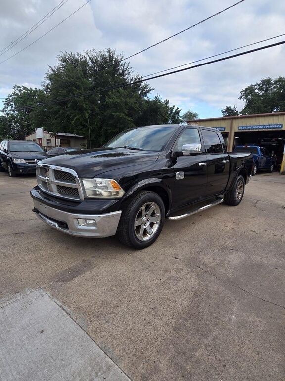 2012 DODGE Ram