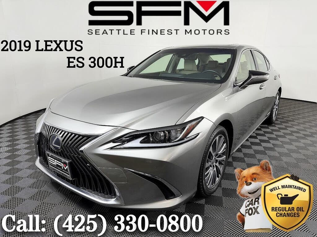 2019 LEXUS ES