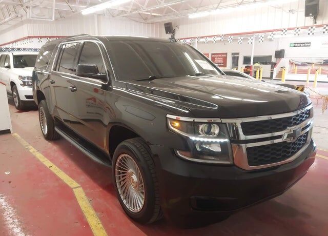 2017 CHEVROLET Suburban