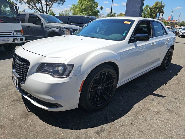 2018 CHRYSLER 300