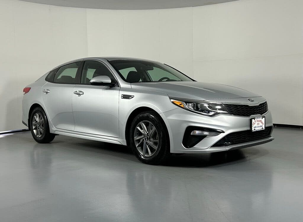 2019 KIA Optima