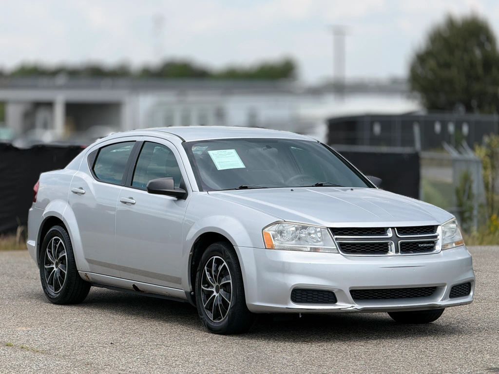 2012 DODGE Avenger