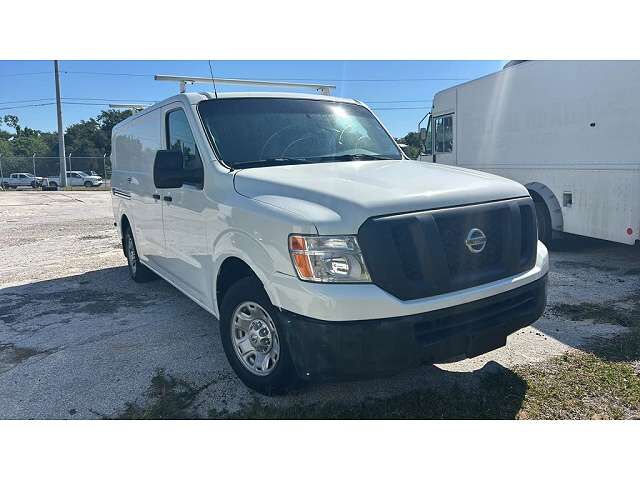 2017 NISSAN NV