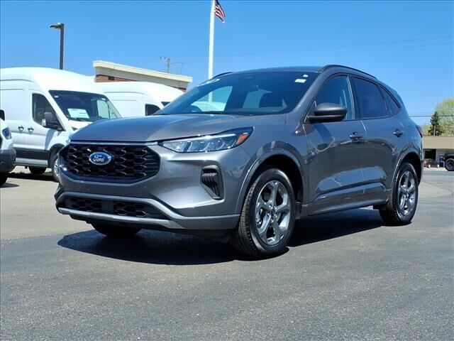 2024 FORD Escape