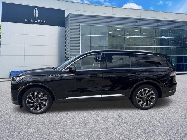 2026 LINCOLN Aviator