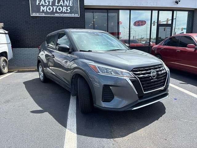 2021 NISSAN Kicks