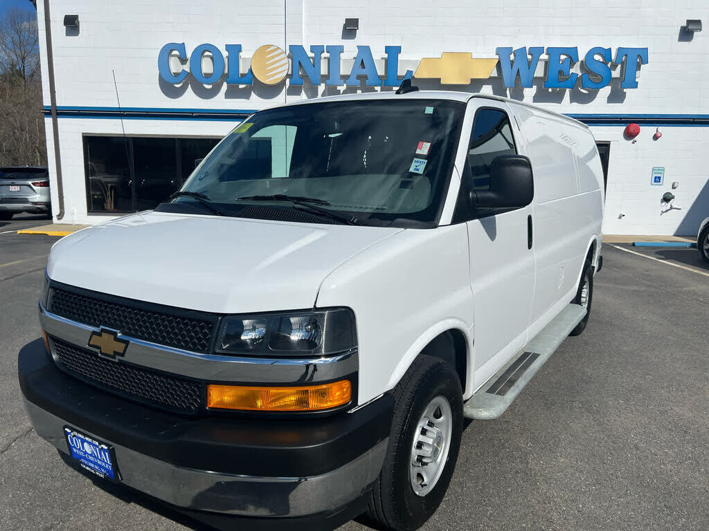 2024 CHEVROLET Express