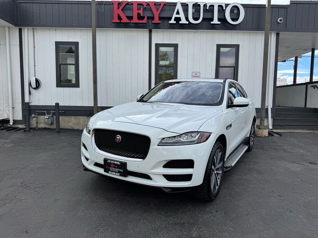 2017 JAGUAR F-Pace