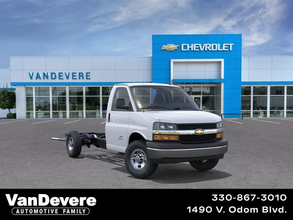 2026 CHEVROLET Express