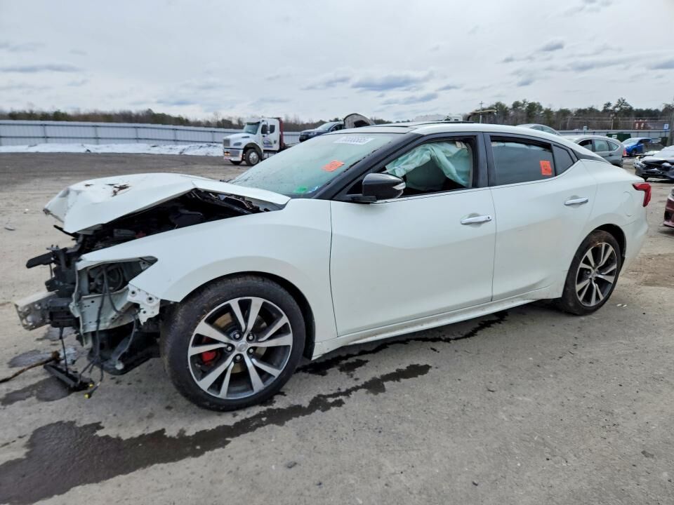 2017 NISSAN Maxima