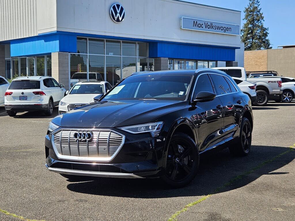 2019 AUDI e-tron