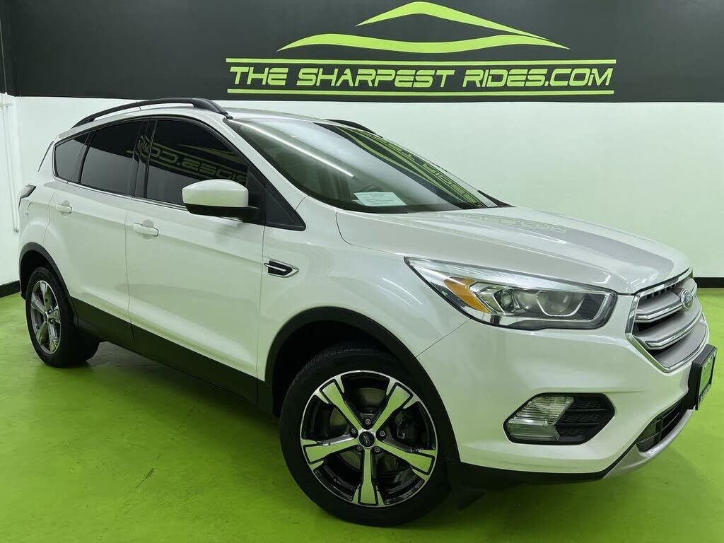 2017 FORD Escape