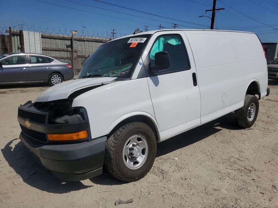 2018 CHEVROLET Express