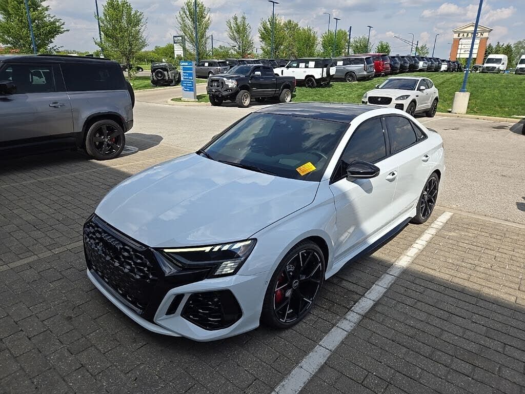 2023 AUDI RS3