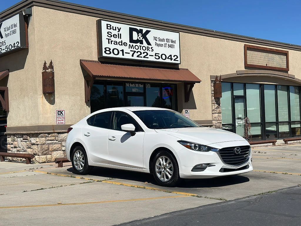 2017 MAZDA Mazda3