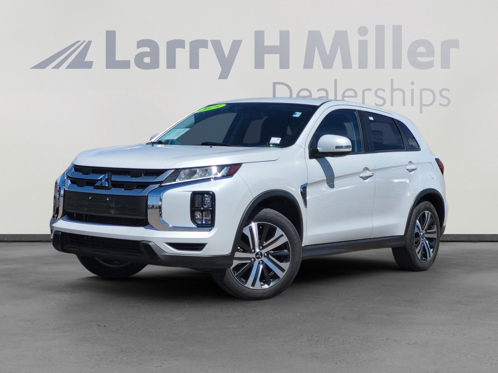 2025 MITSUBISHI Outlander Sport