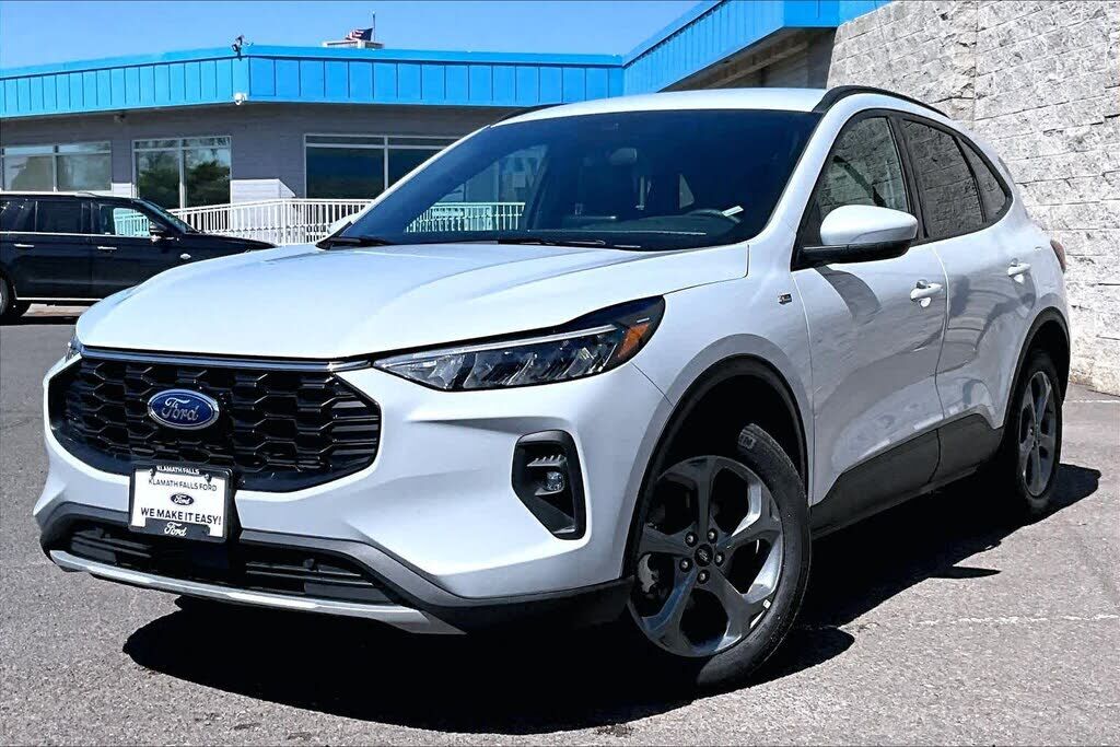 2025 FORD Escape