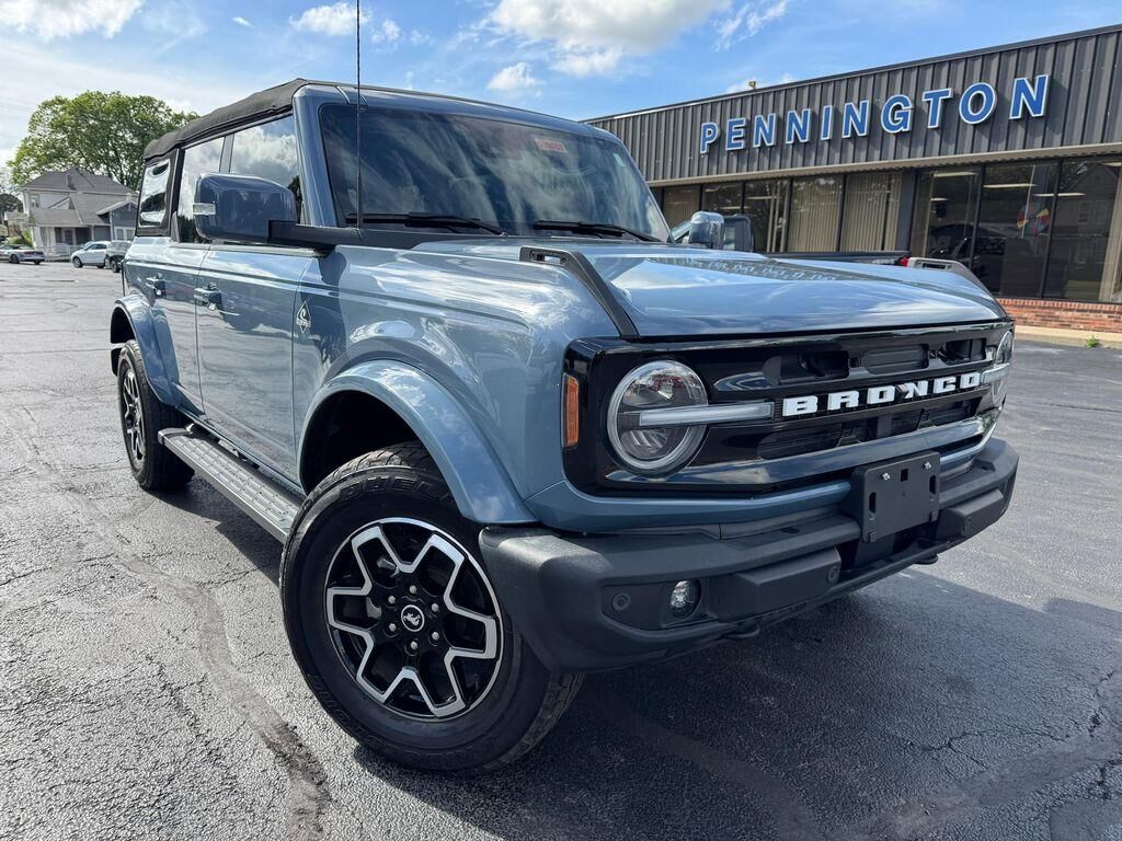 2023 FORD Bronco