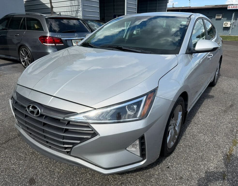 2019 HYUNDAI Elantra
