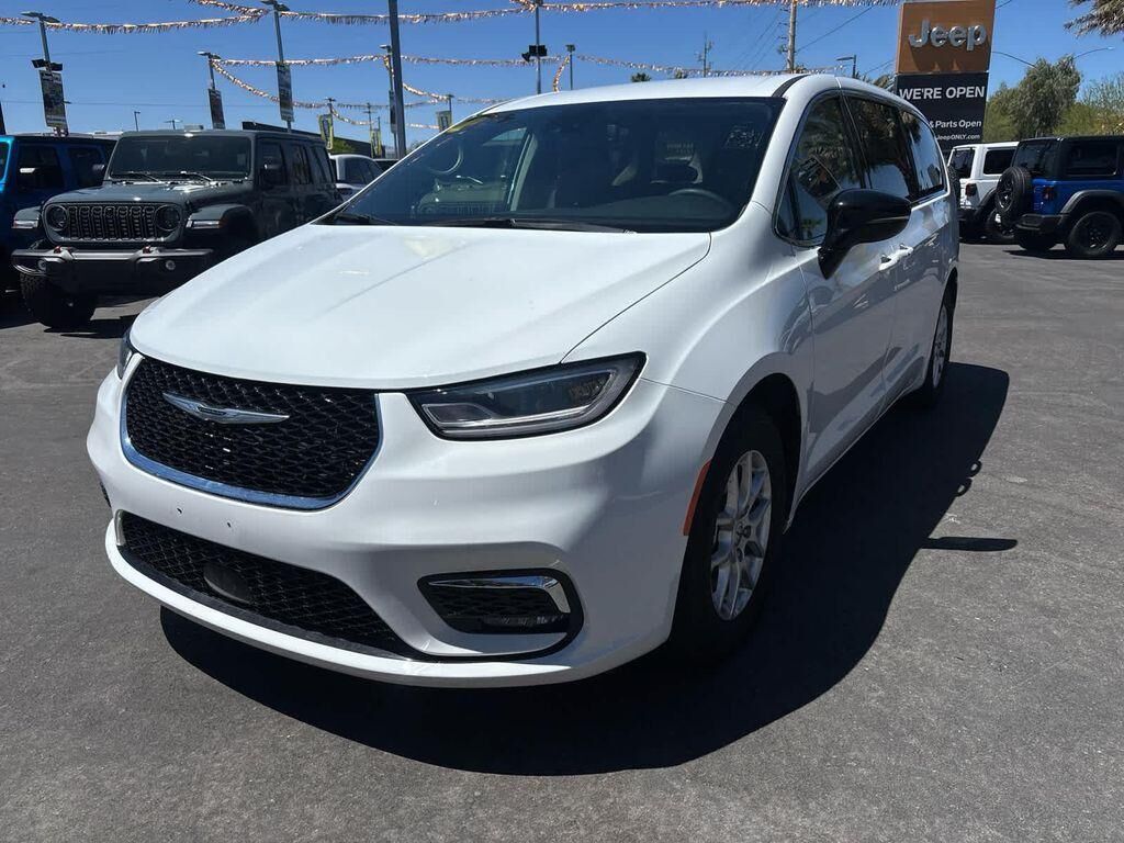 2024 CHRYSLER Pacifica
