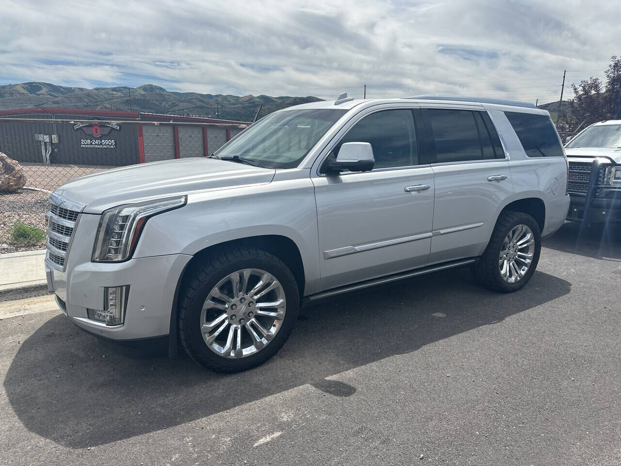 2020 CADILLAC Escalade
