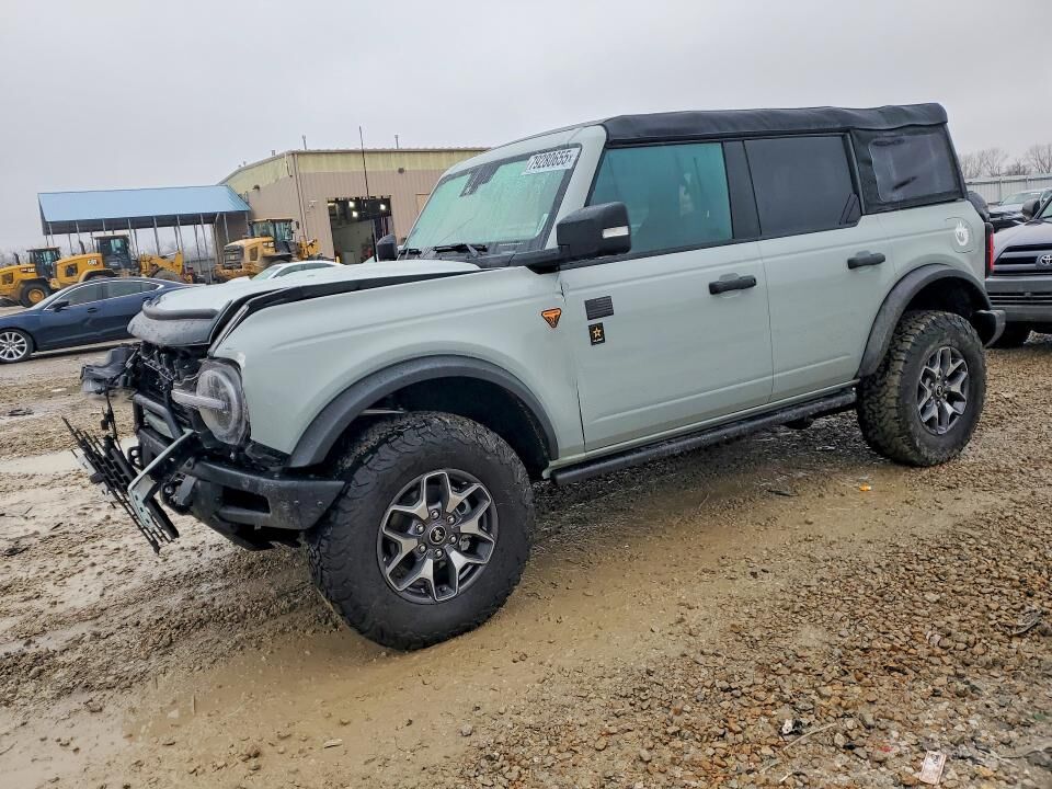 2024 FORD Bronco