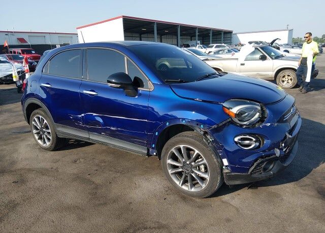2023 FIAT 500X