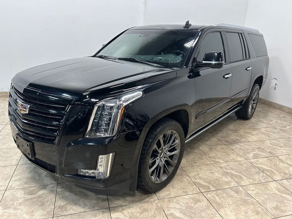 2019 CADILLAC Escalade ESV