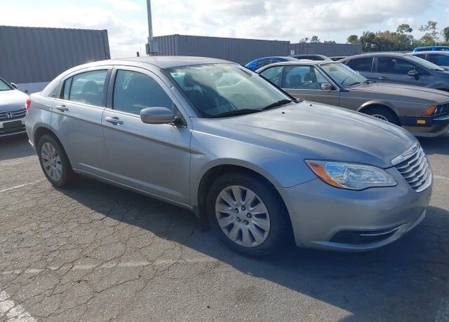 2014 CHRYSLER 200