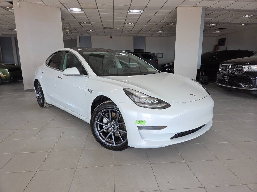 2019 TESLA Model 3