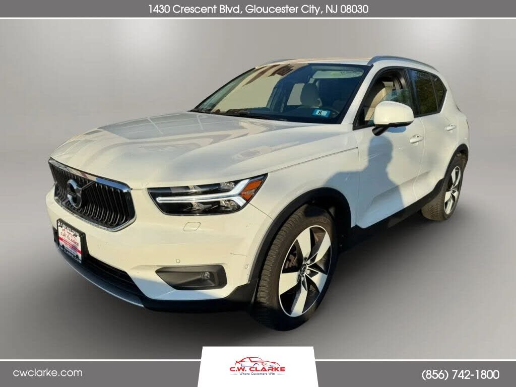 2019 VOLVO XC40
