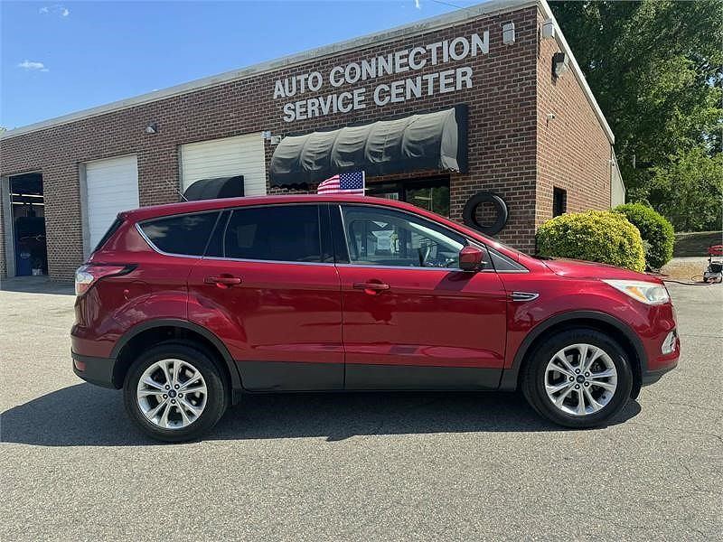 2017 FORD Escape