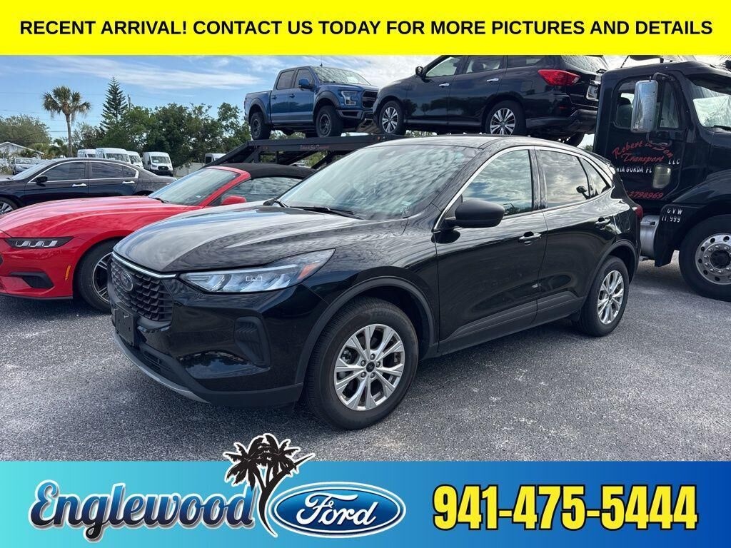2024 FORD Escape