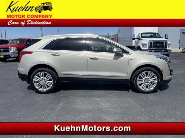 2017 CADILLAC XT5