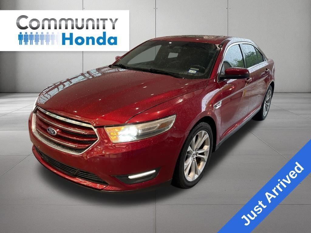 2013 FORD Taurus