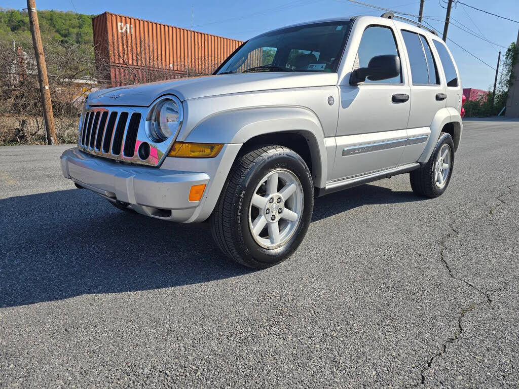 2005 JEEP Liberty