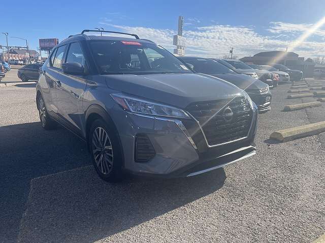 2022 NISSAN Kicks