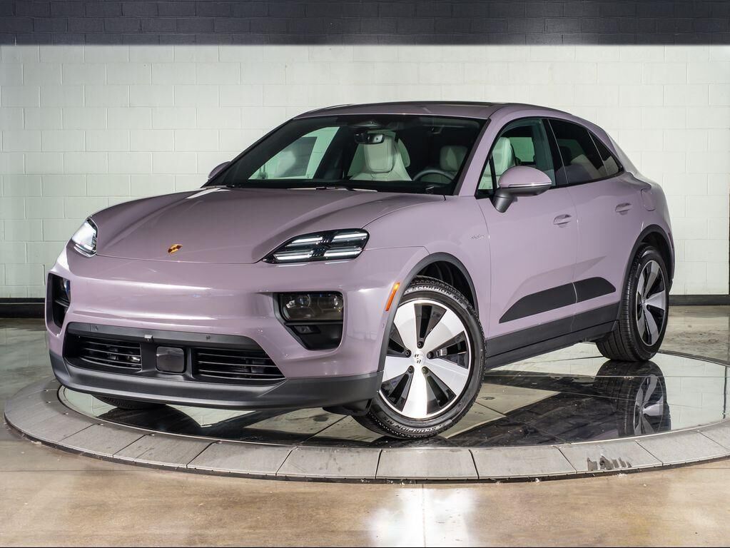 2026 PORSCHE Macan
