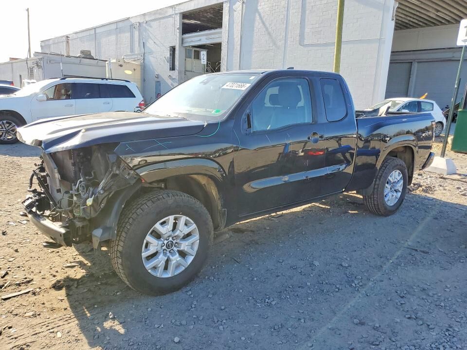 2022 NISSAN Frontier