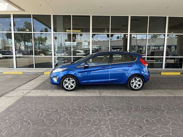 2011 FORD Fiesta