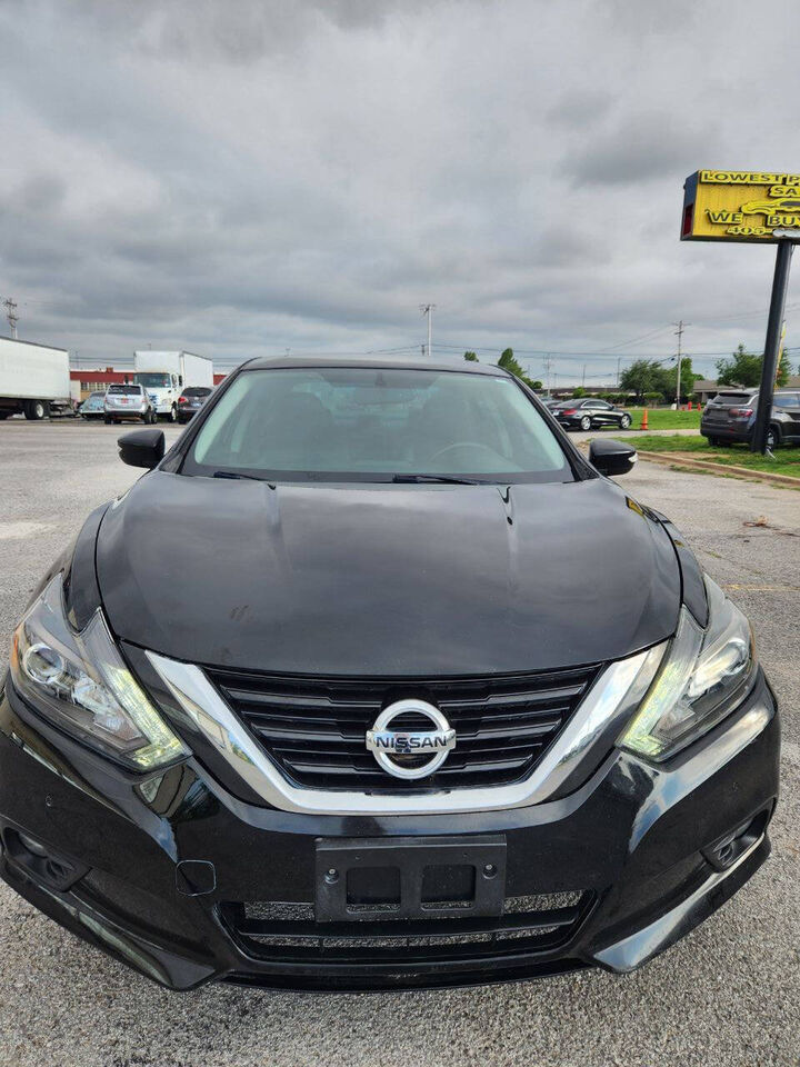 2017 NISSAN Altima