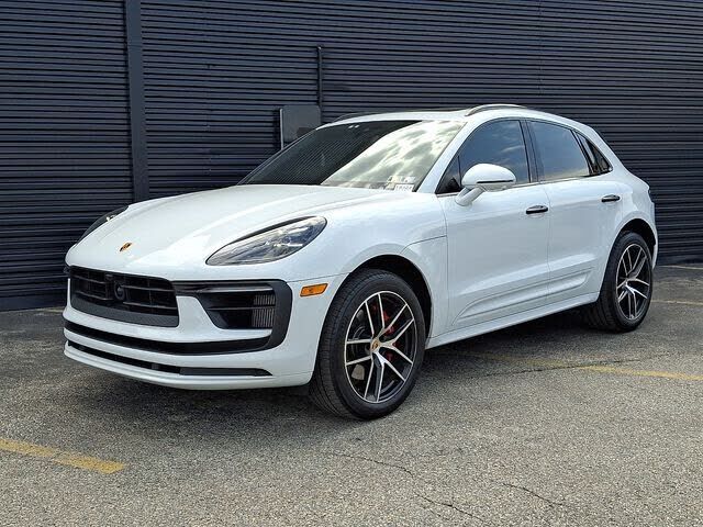 2023 PORSCHE Macan