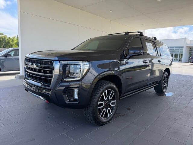 2023 GMC Yukon XL