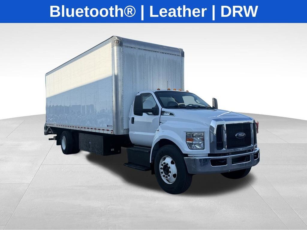 2022 FORD F-650