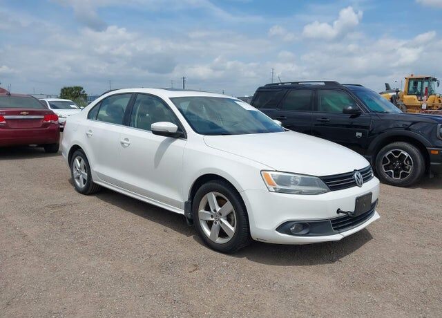 2012 VOLKSWAGEN Jetta